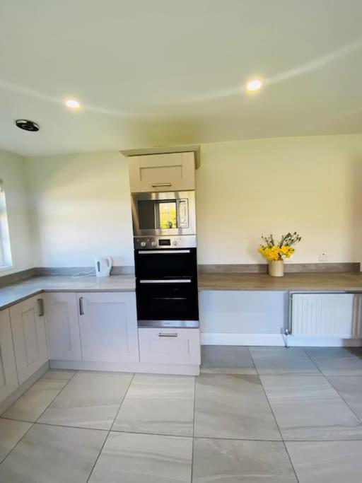 Valley Lodge 3 Bedroom Retreat In Craigantlet Hills Belfast Exteriör bild