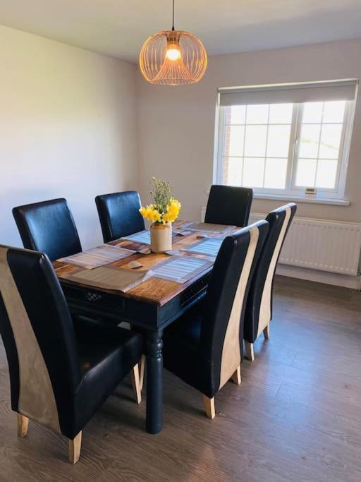 Valley Lodge 3 Bedroom Retreat In Craigantlet Hills Belfast Exteriör bild